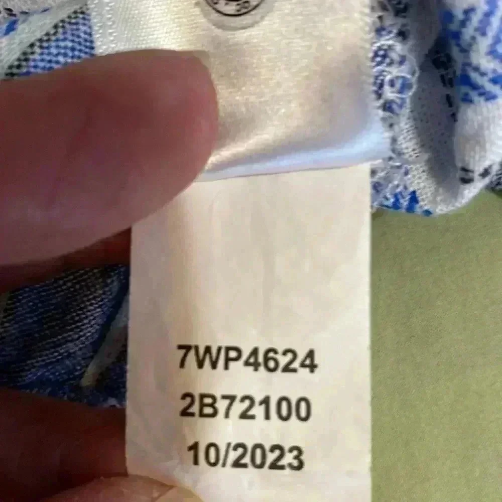Lucky Brand Blue & White Striped Shirt Sleeve Button Up Shirt, Size Small.
